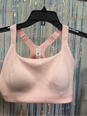 NWT Lululemon Ultralu Square Neck Workout Bra D/DD size 8